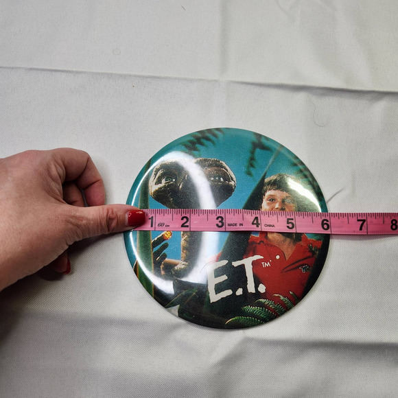 Vintage E.T 6" The Extra Terrestrial 1980s Movie Magnet Pin Badge Button Large - Picture 4 of 5